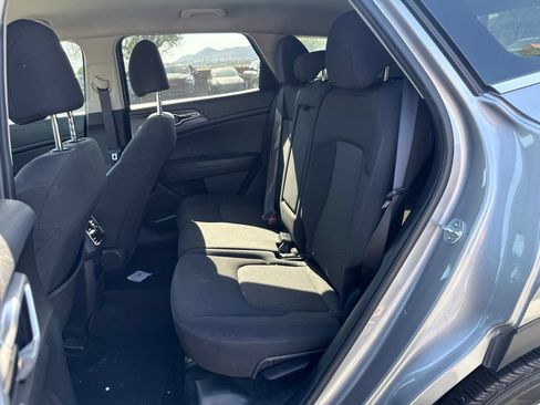 Used 2023 Kia Sportage LX FWD image 19