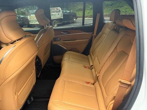 Used 2022 Jeep Grand Cherokee Summit AWD/4WD image 29