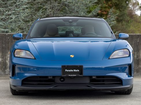 Certified 2025 Porsche Taycan AWD/4WD image 8