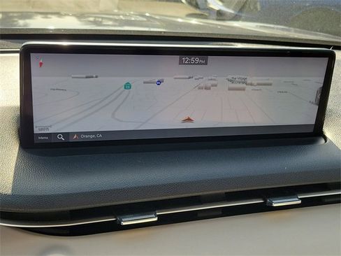 Used 2022 Genesis GV70 2.5T w/ Select Package image 9