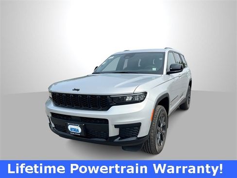 New 2025 Jeep Grand Cherokee L Altitude image 1