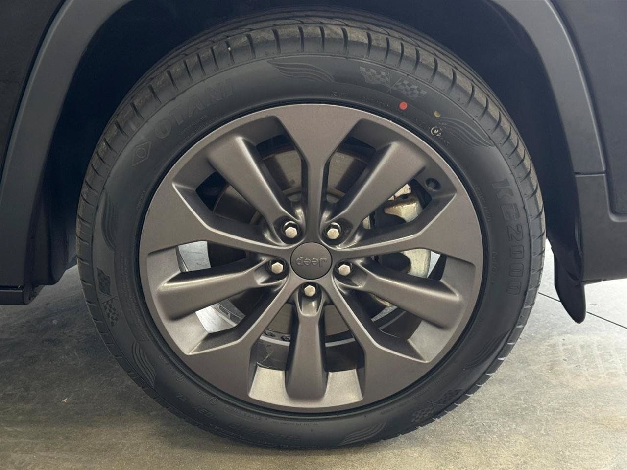 Used 2021 Jeep Cherokee Latitude Lux 80th Anniv w/ Quick Order Package 26U 80TH AWD/4WD image 34