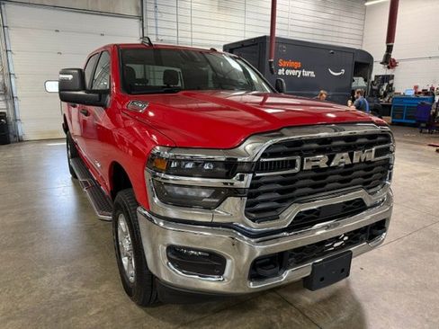 Used 2026 RAM 2500 Big Horn AWD/4WD image 1