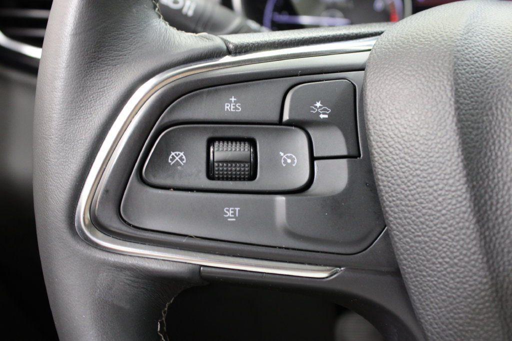Used 2022 Buick Encore GX Select FWD image 25