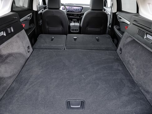 New 2025 Buick Envision Sport Touring image 18