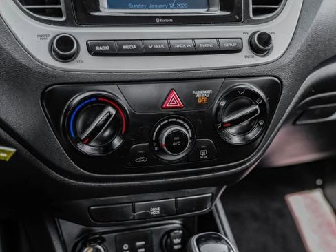 Used 2020 Hyundai Accent SE image 29