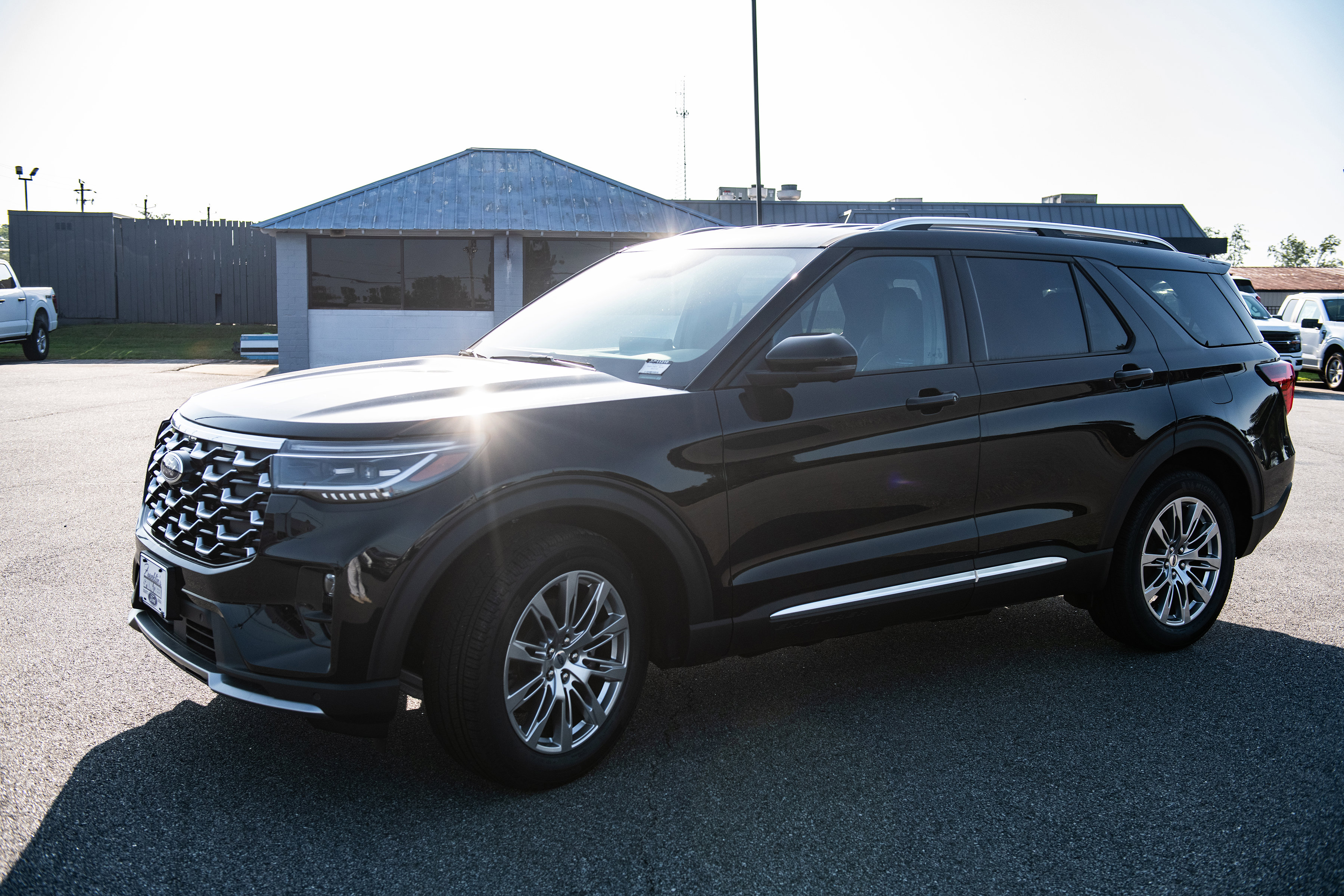 New 2026 Ford Explorer Platinum RWD image 3