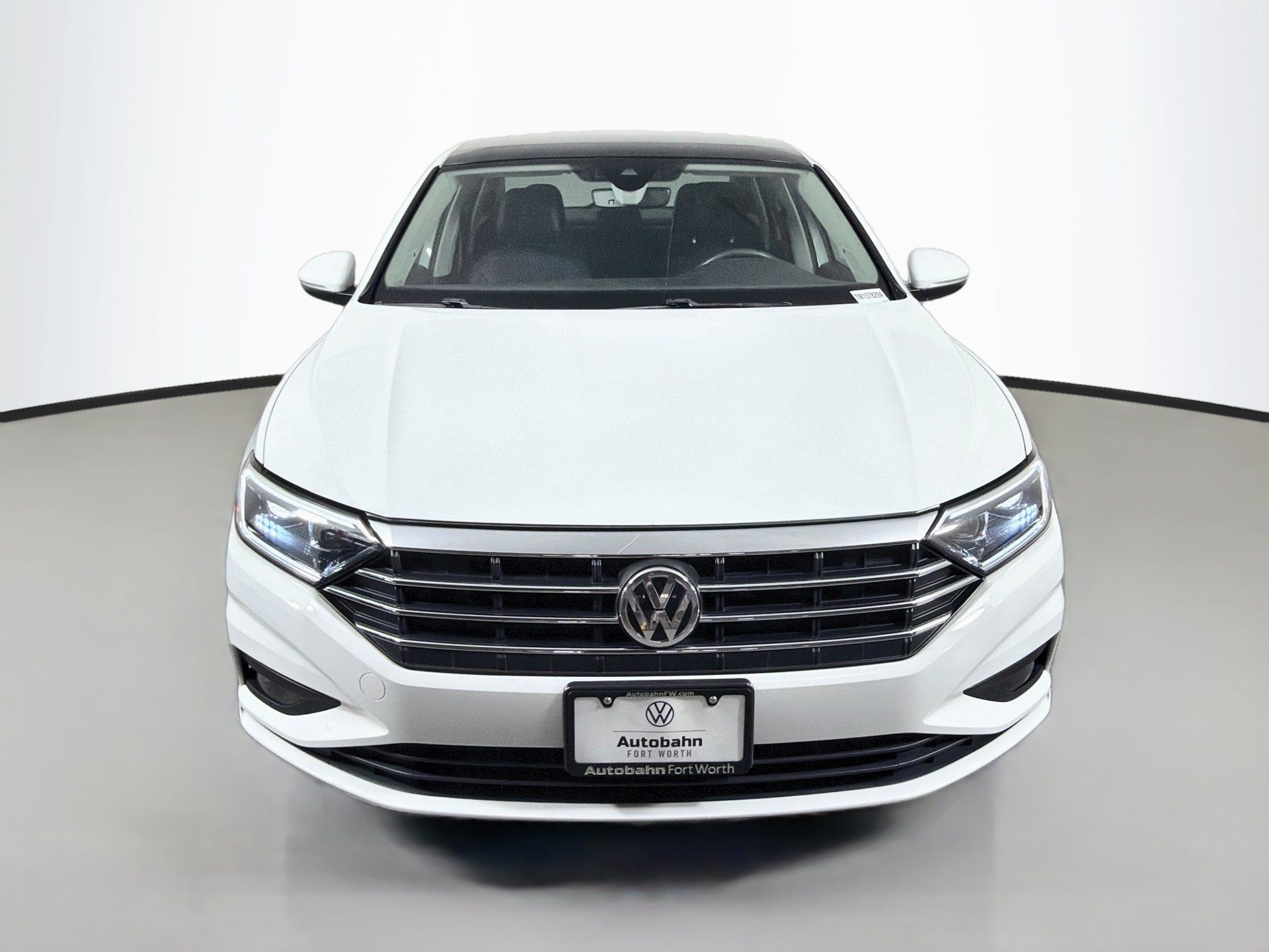 Used 2020 Volkswagen Jetta SEL Premium FWD image 2