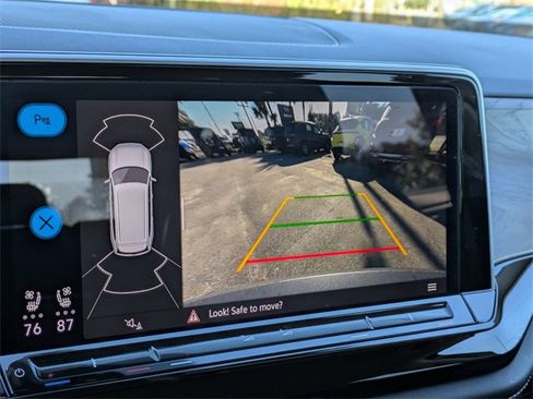 Used 2024 Volkswagen Atlas SE image 23