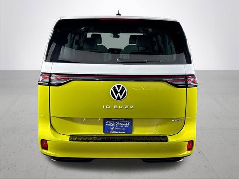 New 2025 Volkswagen ID. Buzz Pro S Plus image 7