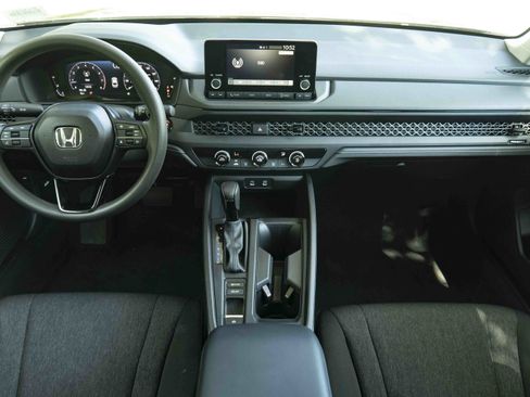 Used 2025 Honda Accord LX image 26