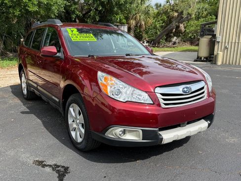 Used 2012 Subaru Outback 3.6R Limited AWD/4WD image 1