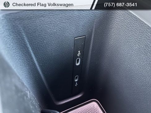 New 2026 Volkswagen Tiguan SE R-Line image 41