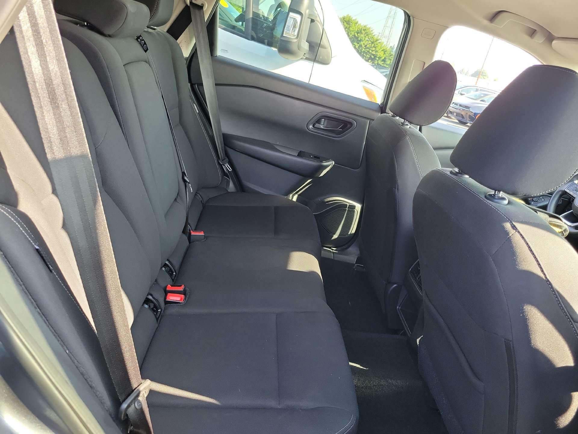 Used 2024 Nissan Rogue S FWD image 20