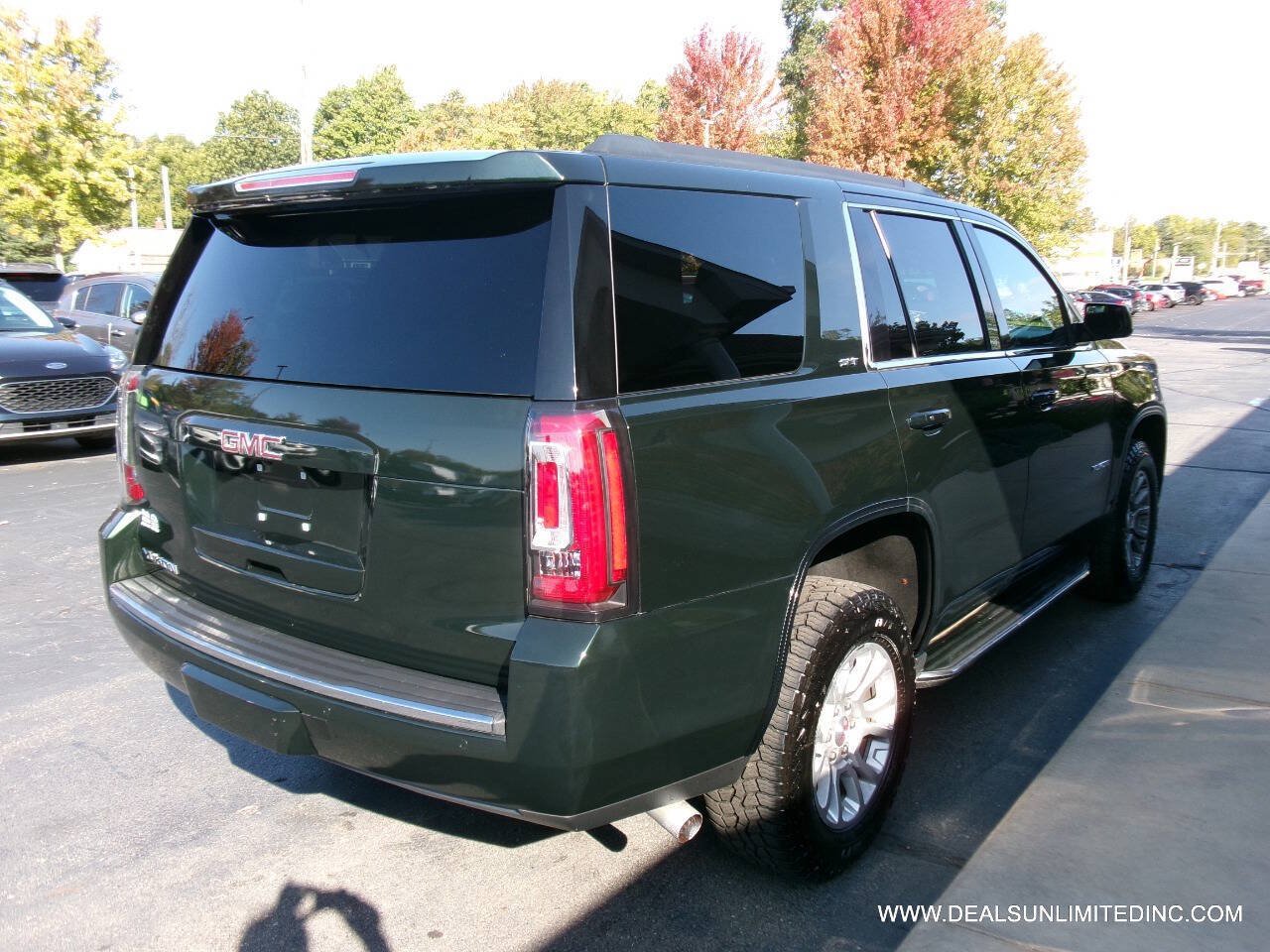 Used 2016 GMC Yukon SLT AWD/4WD image 3
