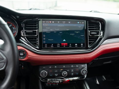 Used 2021 Dodge Durango R/T w/ Tow 'N Go Package AWD/4WD image 31