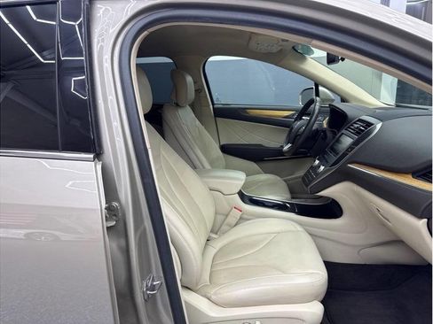 Used 2015 Lincoln MKC FWD w/ Equipment Group 101A Select image 23