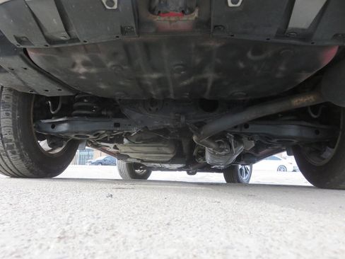 Used 2016 Toyota RAV4 XLE AWD/4WD image 36