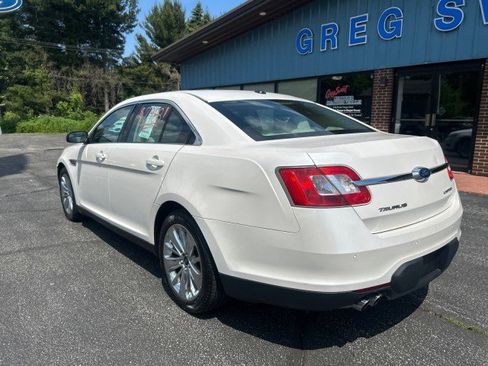 Used 2011 Ford Taurus Limited FWD image 8