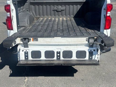 Used 2022 Chevrolet Silverado 1500 LTZ image 16