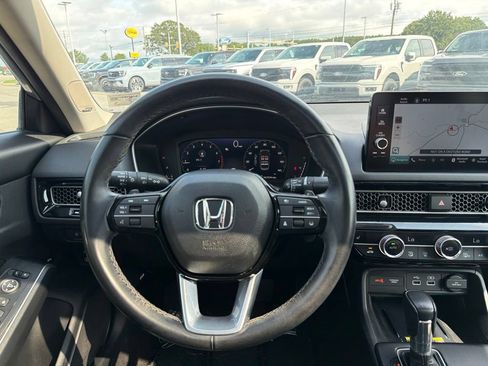 Used 2024 Honda Civic Touring image 25