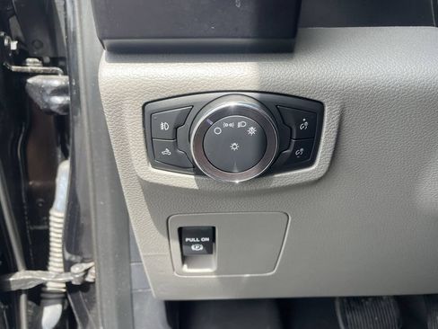 Used 2020 Ford F150 XL w/ Equipment Group 101A Mid RWD image 18