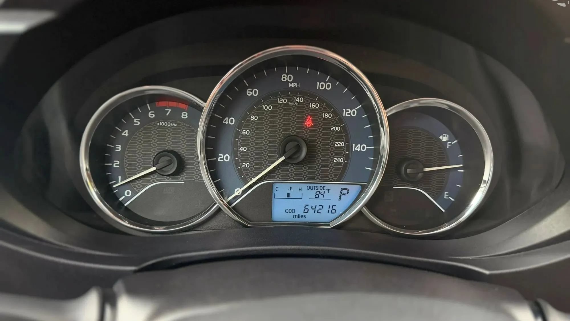 Used 2015 Toyota Corolla LE FWD image 25