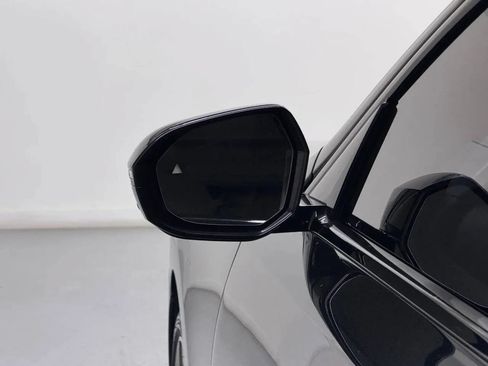 Used 2023 BMW 740i w/ Parking Assistance Package RWD image 44