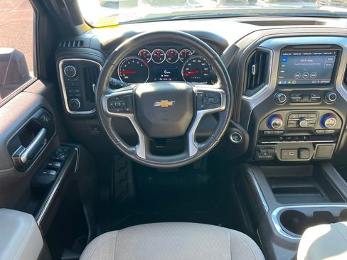 Used 2022 Chevrolet Silverado 2500 LT w/ Convenience Package image 16