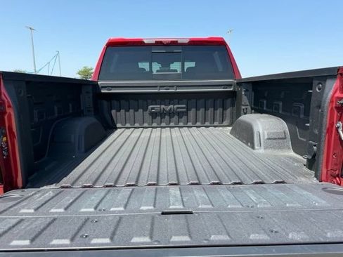 Used 2026 GMC Sierra 1500 AT4 w/ AT4 Premium Package AWD/4WD image 7