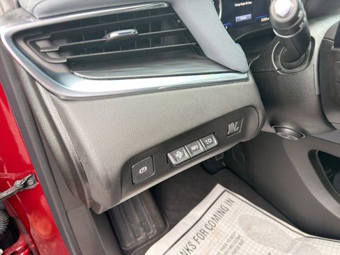 Used 2024 Buick Enclave Premium image 18