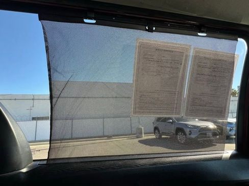 Used 2020 Toyota Sienna SE image 39