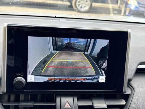 Used 2023 Toyota RAV4 LE FWD image 18