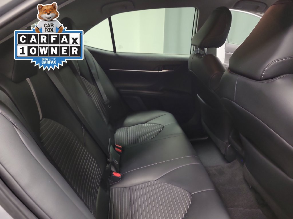 Used 2020 Toyota Camry SE FWD image 29