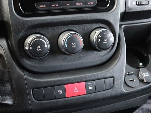 Used 2017 RAM ProMaster 1500 w/ Interior Convenience Group image 30