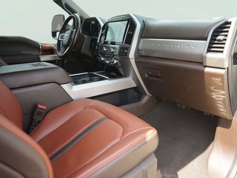 Used 2022 Ford F250 King Ranch w/ Tremor Off-Road Package AWD/4WD image 18