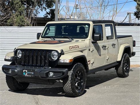 Used 2022 Jeep Gladiator Sport image 6