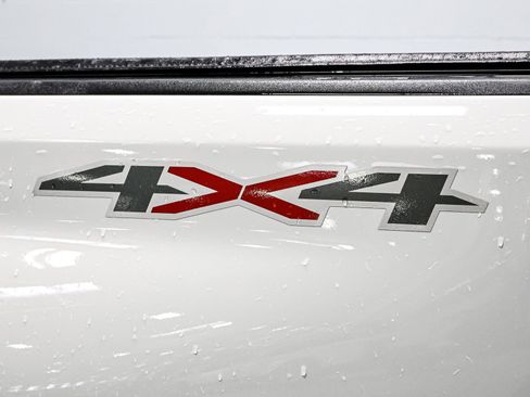 Used 2024 Chevrolet Silverado 3500 LT w/ Convenience Package image 16