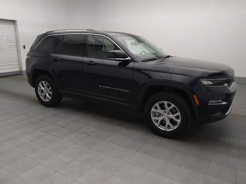 Used 2023 Jeep Grand Cherokee Limited RWD image 11