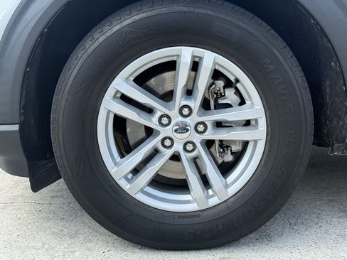 Used 2022 Ford Explorer XLT RWD image 12