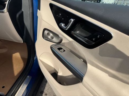 New 2026 Mercedes-Benz GLC 300 4MATIC image 22