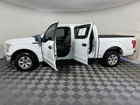 Used 2016 Ford F150 XLT image 4
