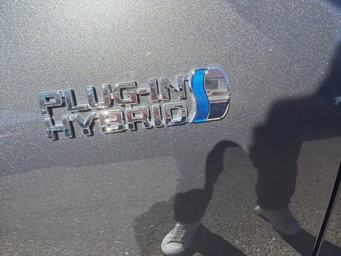 Used 2019 Toyota Prius Prime Plus w/ Carpet Mat Package FWD image 12