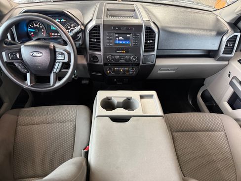 Used 2017 Ford F150 XLT RWD image 30
