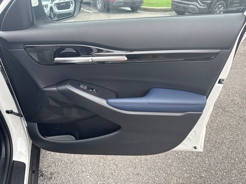 New 2025 Kia Seltos S image 14