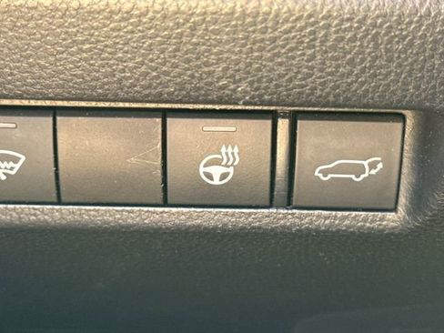 Used 2022 Toyota RAV4 XSE w/ XSE Grade Weather Package AWD/4WD image 33
