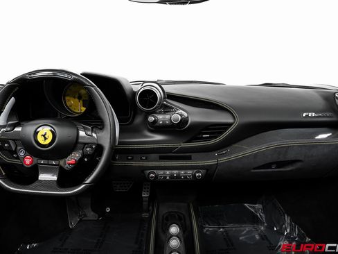 Used 2022 Ferrari F8 Tributo image 30