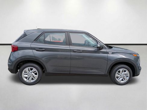 New 2026 Hyundai Venue SE FWD image 4