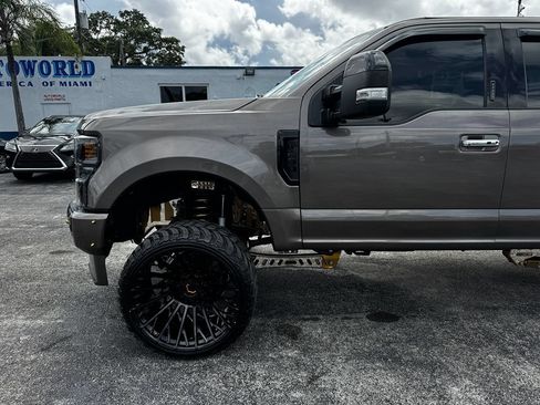 Used 2020 Ford F250 Lariat w/ Lariat Ultimate Package AWD/4WD image 21