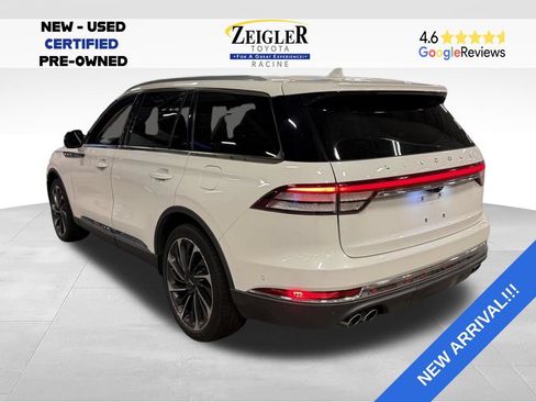 Used 2020 Lincoln Aviator Reserve w/ Equipment Group 202A AWD/4WD image 2